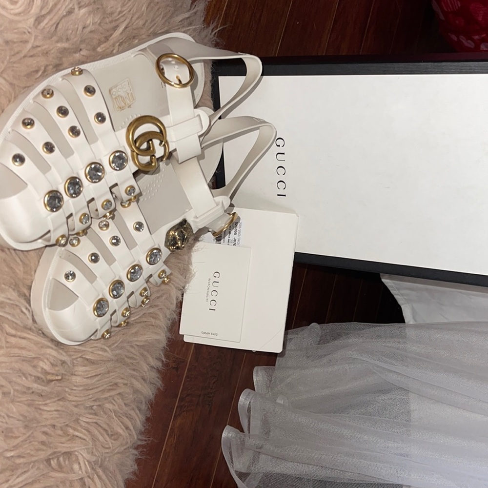 Gucci White Sandals Size 39